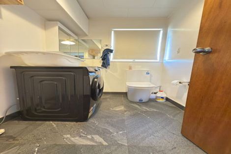 Photo of property in 15 Kereru Place, Half Moon Bay, Auckland, 2012