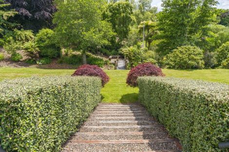 Photo of property in 6 Cameron Drive, Acacia Bay, Taupo, 3385