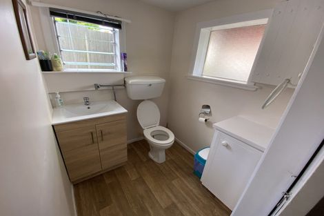 Photo of property in 49a Woodglen Road, Glen Eden, Auckland, 0602