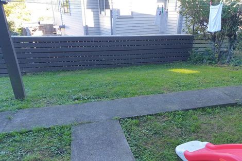 Photo of property in 4/18 Lambley Road, Titahi Bay, Porirua, 5022