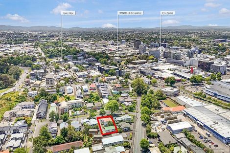 Photo of property in 1 Hunter Street, Hamilton Lake, Hamilton, 3204