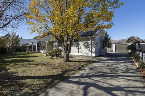 Photo of property in 19 Linrosa Place, Cromwell, 9310