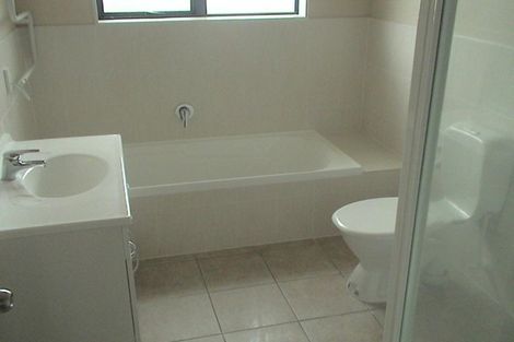 Photo of property in 1 Glenveagh Park Drive, Manurewa, Auckland, 2102