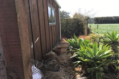 Photo of property in 1373 Devon Road, Brixton, Waitara, 4382