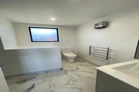 Photo of property in 7/14 Wilsher Crescent, Henderson, Auckland, 0612