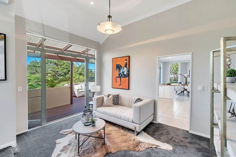Photo of property in 11 Caversham Drive, Torbay, Auckland, 0630
