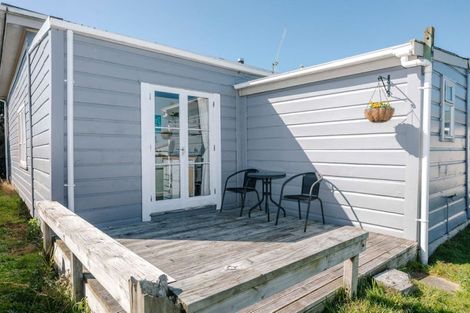 Photo of property in 66 Allardice Street, Dannevirke, 4930