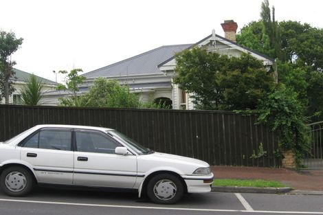 Photo of property in 16 West End Road, Herne Bay, Auckland, 1022