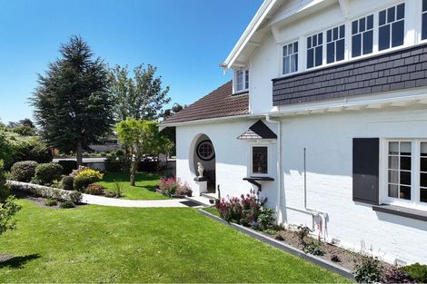 Photo of property in 17 Rhodes Street, Waimate, 7924