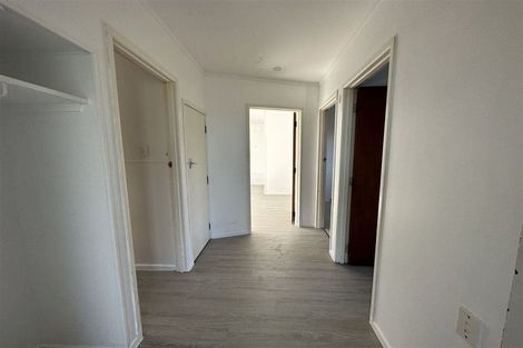 Photo of property in 140a Golf Road, Titirangi, Auckland, 0600