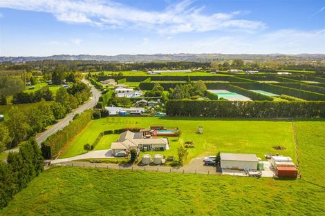 Photo of property in 773 Waitakere Road, Kumeu, 0891