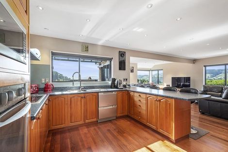 Photo of property in 40 Peterhouse Street, Tawa, Wellington, 5028