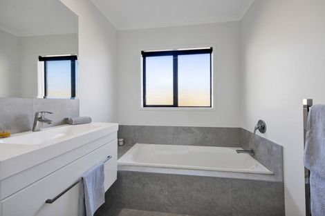 Photo of property in 32 Glasgow Street, Bell Block, New Plymouth, 4312