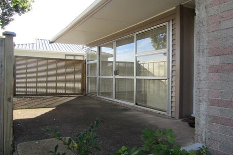 Photo of property in 217a Onewa Road, Birkenhead, Auckland, 0626