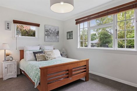 Photo of property in 37 Hawthorne Street, Strowan, Christchurch, 8052