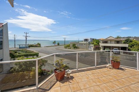 Photo of property in 4 James Street, Westshore, Napier, 4110