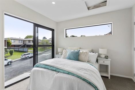 Photo of property in 44c Blakeborough Drive, Forrest Hill, Auckland, 0620