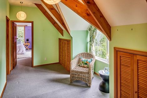 Photo of property in 88 Airlie Road, Plimmerton, Porirua, 5026