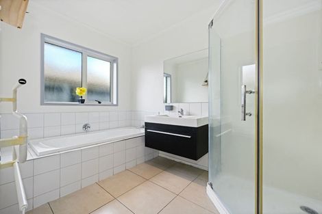 Photo of property in 25 Trauzer Place, Flagstaff, Hamilton, 3210