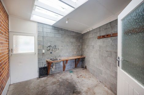 Photo of property in 5 Sutherland Crescent, Westbrook, Palmerston North, 4412