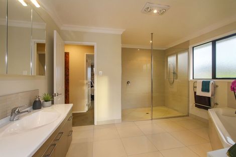 Photo of property in 241 Wellington Street, Pukekohe, 2120