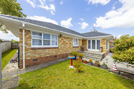 Photo of property in 12 Cameron Street, Papakura, 2110