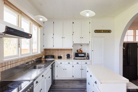 Photo of property in 179 Leedstown Road, Hunterville, Marton, 4787