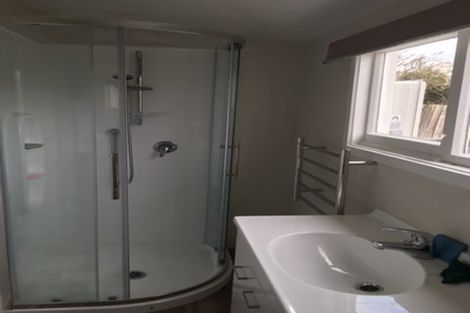 Photo of property in 8 Owens Terrace, Upper Riccarton, Christchurch, 8041