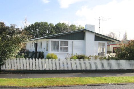 Photo of property in 28 Forth Crescent, Glenview, Hamilton, 3206