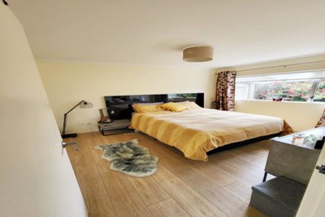 Photo of property in 2/18a Sherwood Avenue, Te Atatu South, Auckland, 0610