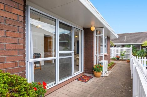 Photo of property in 2/110 Chadwick Road, Greerton, Tauranga, 3112