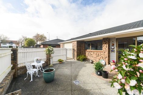 Photo of property in 166b Fitzherbert Avenue, West End, Palmerston North, 4410