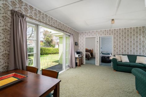 Photo of property in 18 Charles Crescent, Rainbow Point, Taupo, 3330