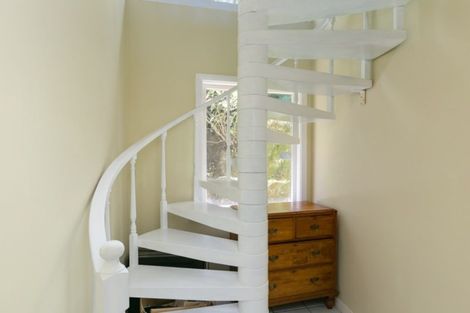 Photo of property in 1 Sar Street, Wadestown, Wellington, 6012