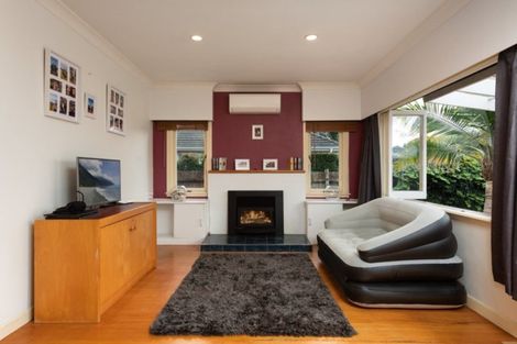 Photo of property in 77 Ngatai Road, Otumoetai, Tauranga, 3110