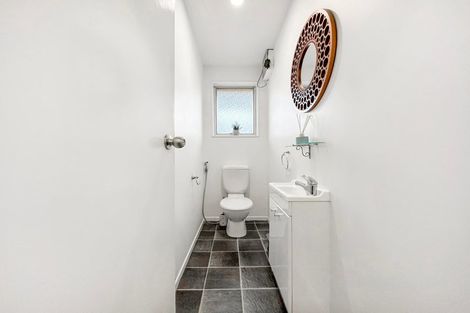 Photo of property in 58 Denise Crescent, Hornby, Christchurch, 8042