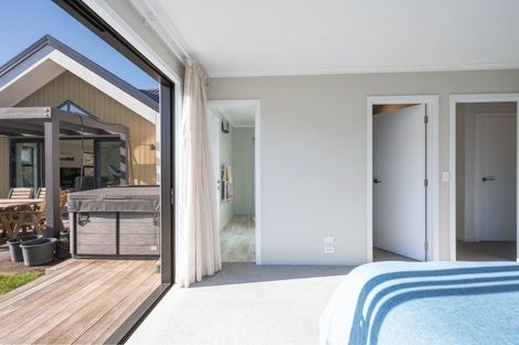 Photo of property in 10 Old Farm Road, Stoke, Nelson, 7011