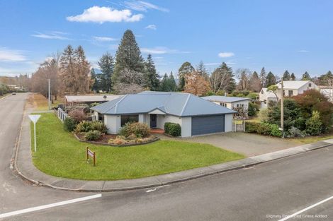 Photo of property in 21 Matai Street, Te Anau, 9600