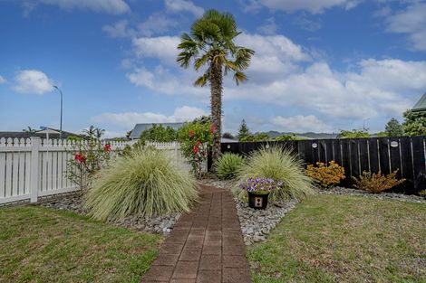 Photo of property in 2 Seascape Avenue, Whitianga, 3510