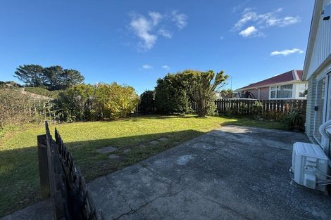 Photo of property in 3 Passive Grove, Ascot Park, Porirua, 5024