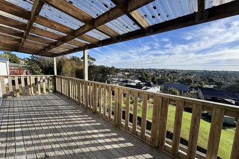 Photo of property in 575 East Coast Road, Browns Bay, Auckland, 0630