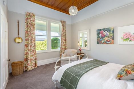 Photo of property in 16 Orchard Road, Greytown, 5712