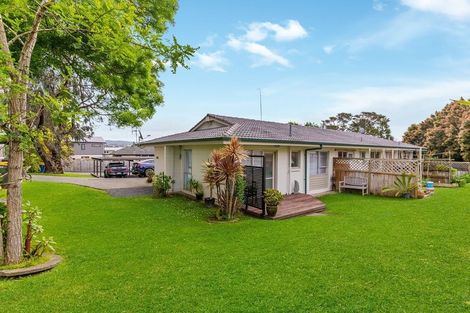 Photo of property in 1/38 Edmonton Road, Henderson, Auckland, 0612