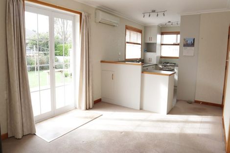 Photo of property in 27 Watson Street, Strandon, New Plymouth, 4312