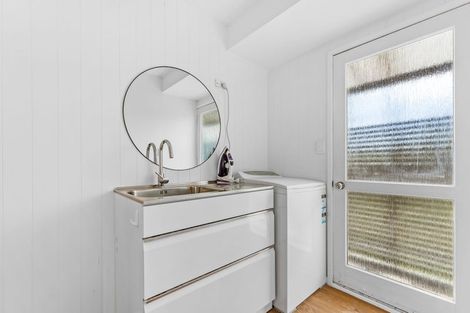 Photo of property in 11 Foster Crescent, Snells Beach, 0920