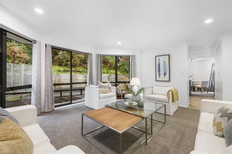 Photo of property in 33 Kate Sheppard Avenue, Torbay, Auckland, 0630