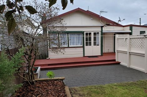 Photo of property in 21 Adelaide Street, Petone, Lower Hutt, 5012