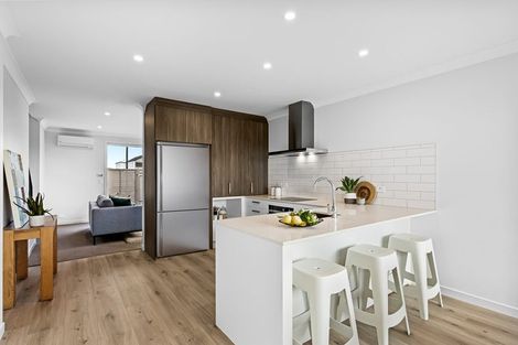 Photo of property in 6 Park Green Avenue, Rosehill, Papakura, 2113