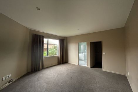 Photo of property in 9 Fearnley Grove, Albany, Auckland, 0632