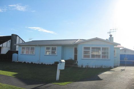 Photo of property in 6 Marsden Street, Levin, 5510